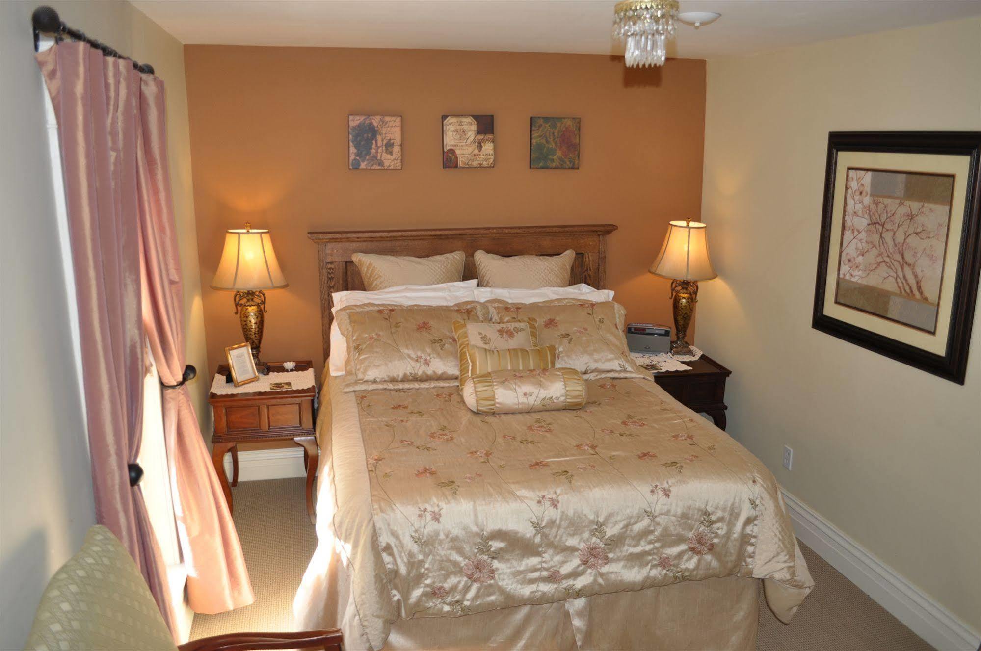 The Red Coat Bed & Breakfast Niagara-on-the-Lake Eksteriør bilde